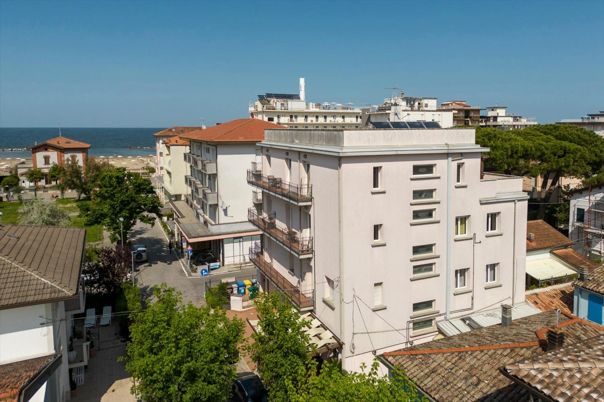 Residence Tre Trilo&Suites Rimini Exterior foto