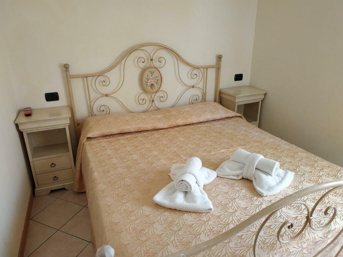 Residence Tre Trilo&Suites Rimini Exterior foto